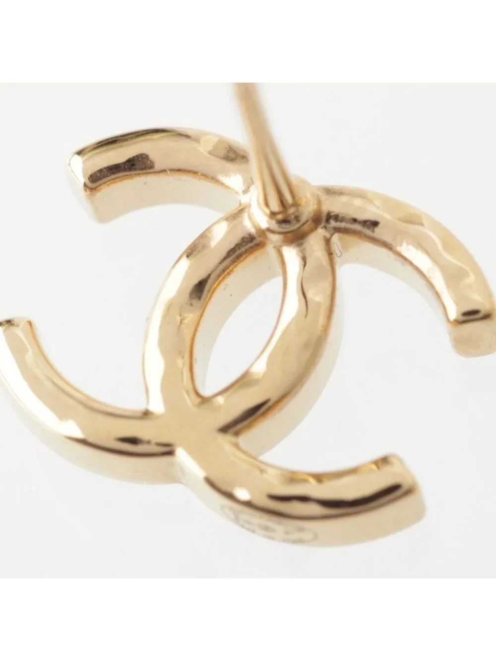 Chanel CC Logo Earrings Gold